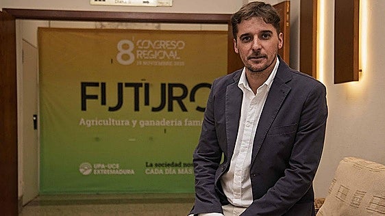 UPA pide una reunión con el consejero por las vacunas