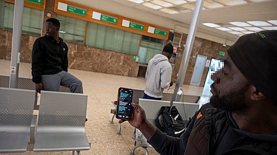Todos los inmigrantes expulsados de la estación de autobuses de Badajoz son realojados