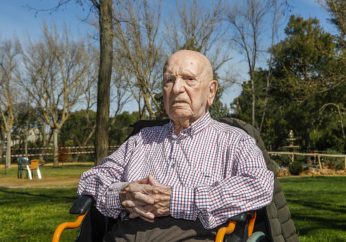 Jesús Redondo el año pasado por su 110 cumpleaños en la Residencia El Cuartillo de Cáceres