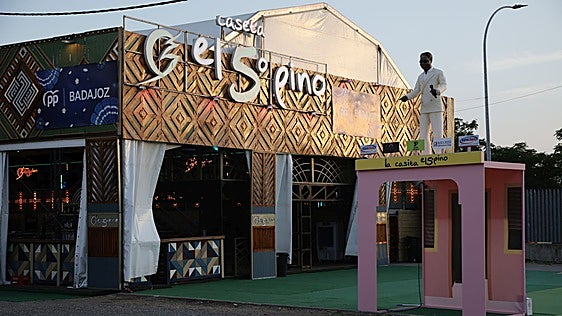 La casita de Bad Bunny, de moda en Caya