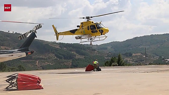 Así llega la comida y bebida a los bomberos del Infoex