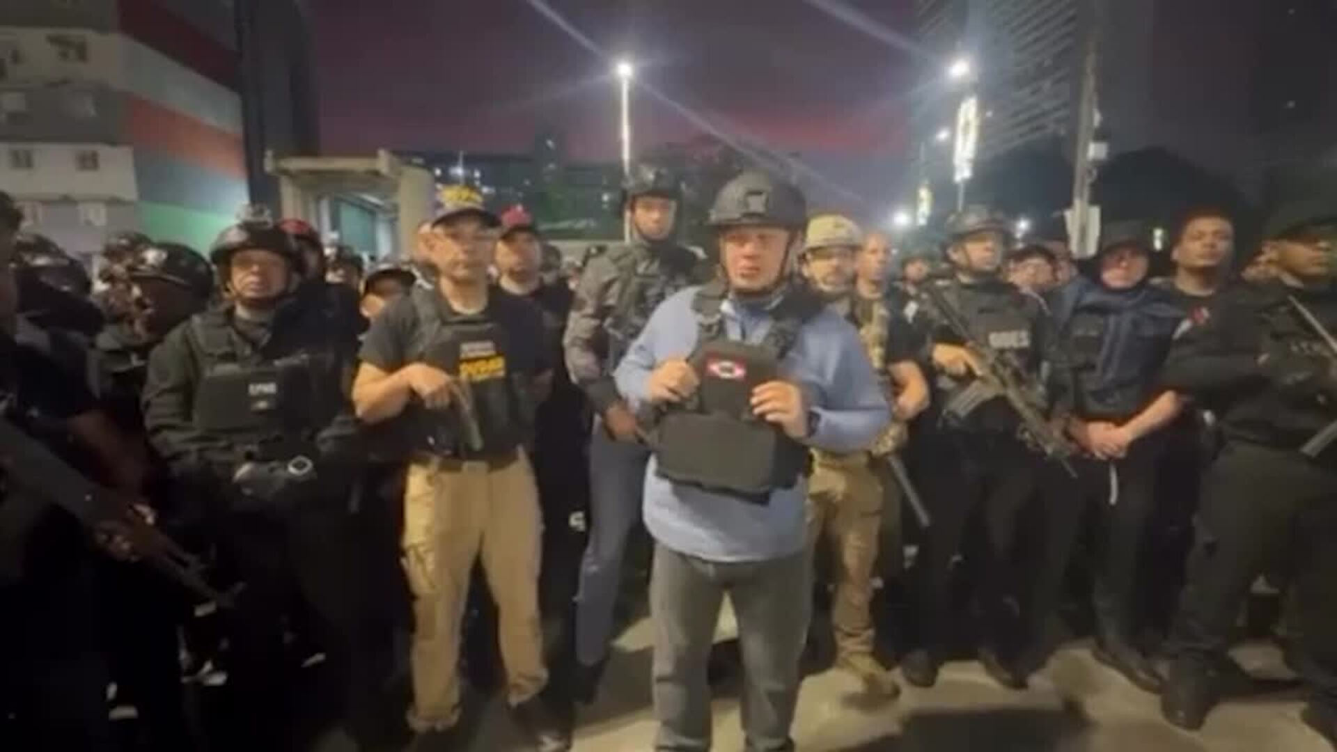 El Gobierno venezolano llama a la calma mientras denuncia una "masacre" por los ataques de EEUU