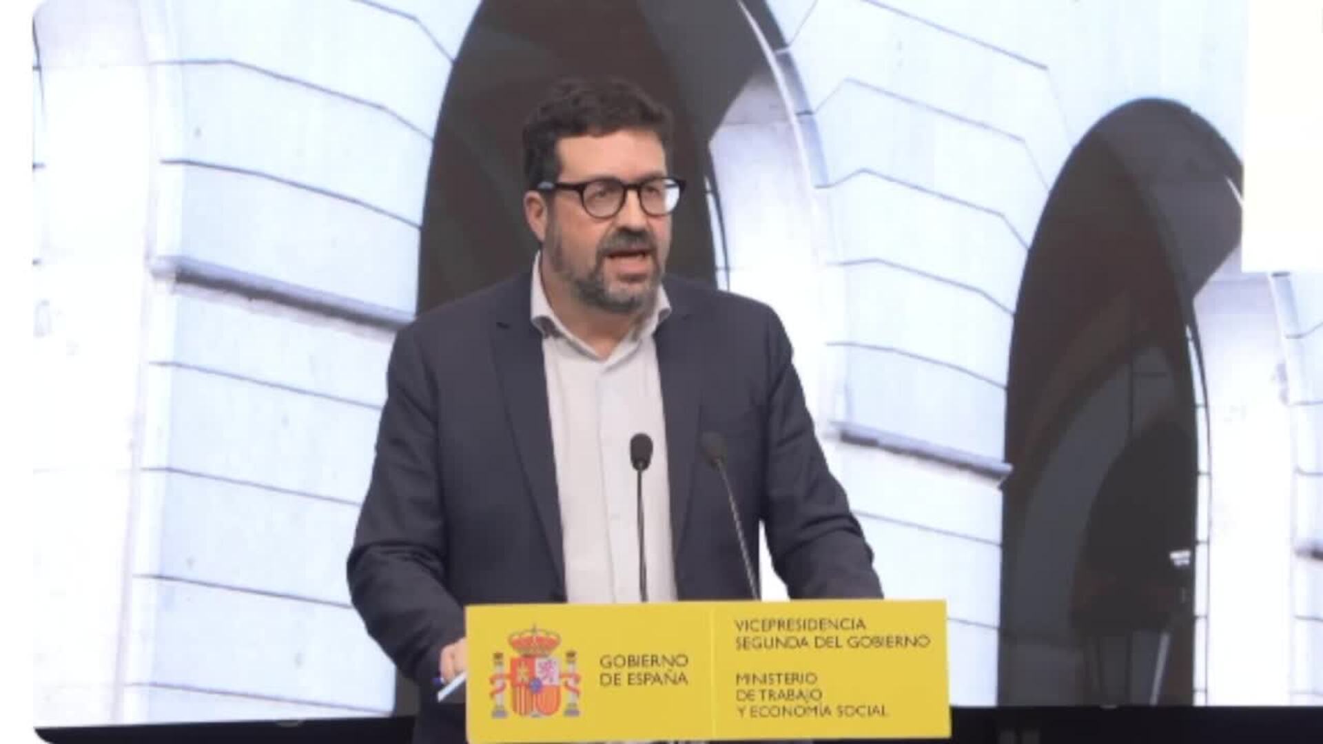 El Gobierno plantea una subida del SMI del 3,1% para 2026, sin tributación en el IRPF