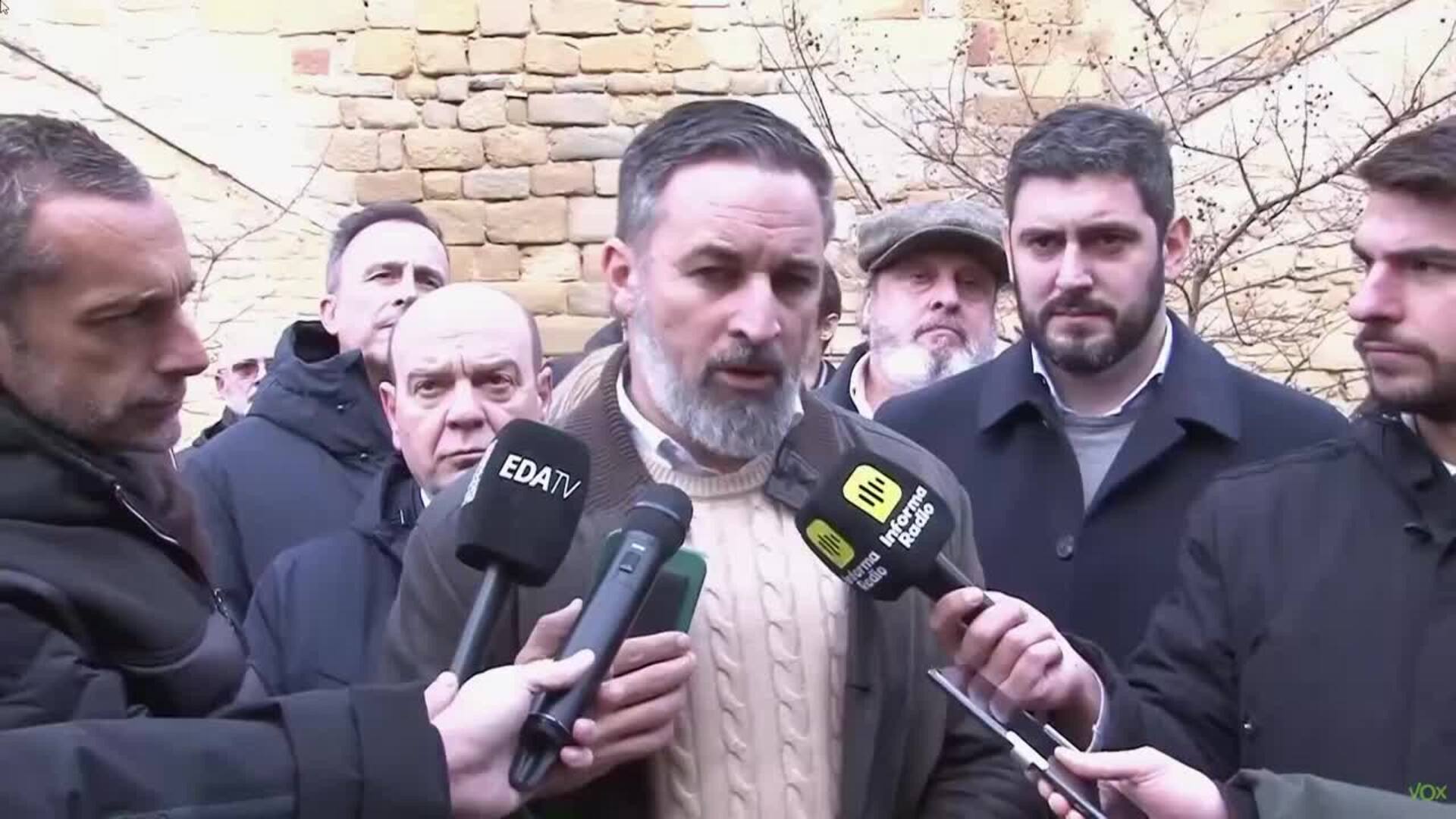Abascal (Vox) pregunta "cuál es la función" de Alegría en las listas del PSOE