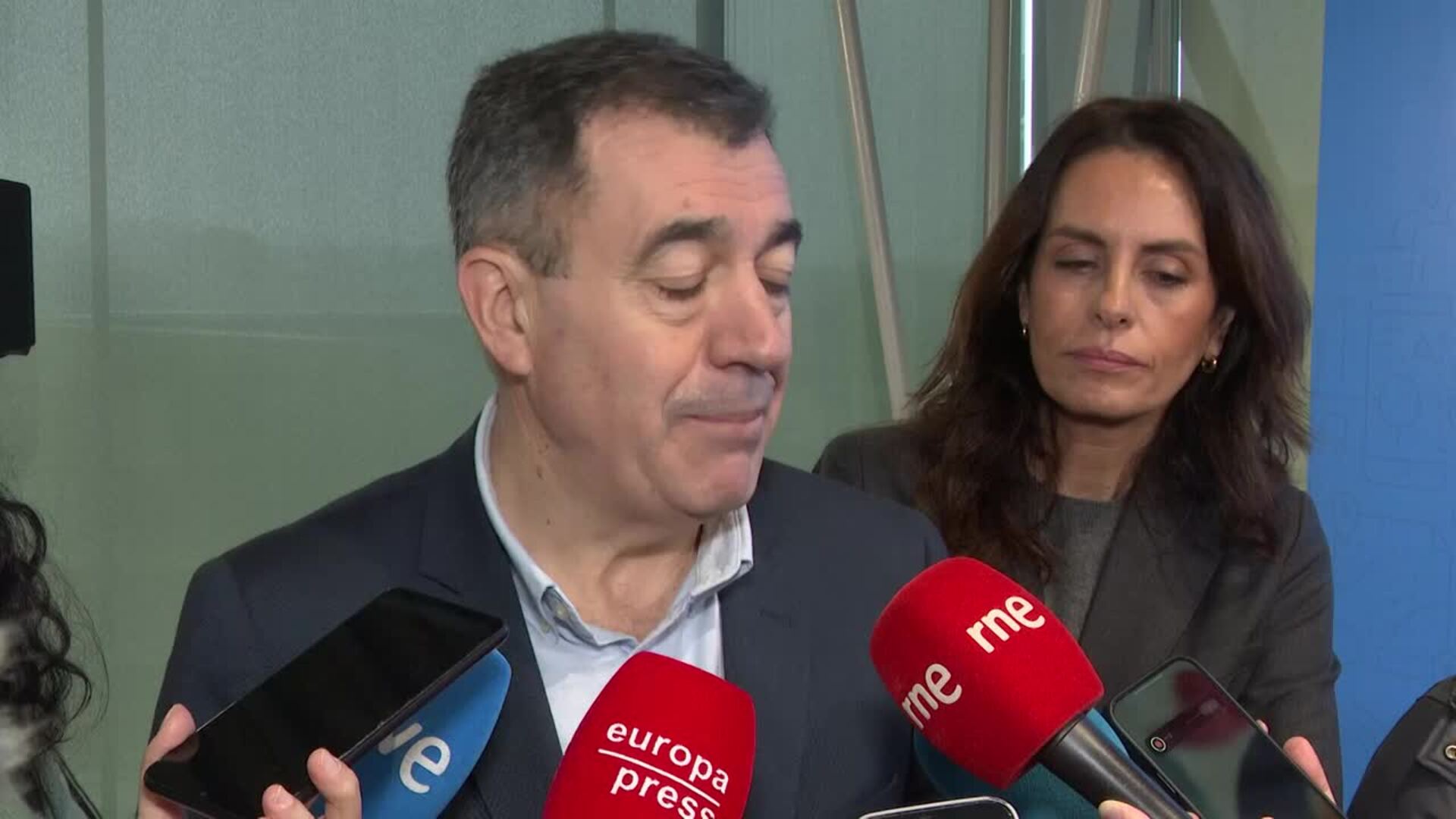 La Xunta defiende los "contratos" con los que fomentar la desconexión del alumnado