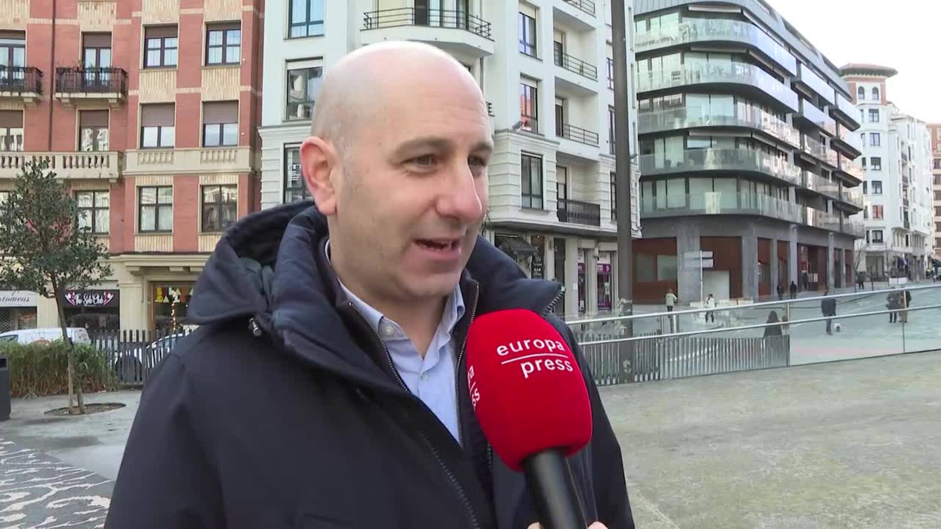 Ante la prohibición de pesca en el golfo de Bizkaia piden "sostenibilidad económica y social"