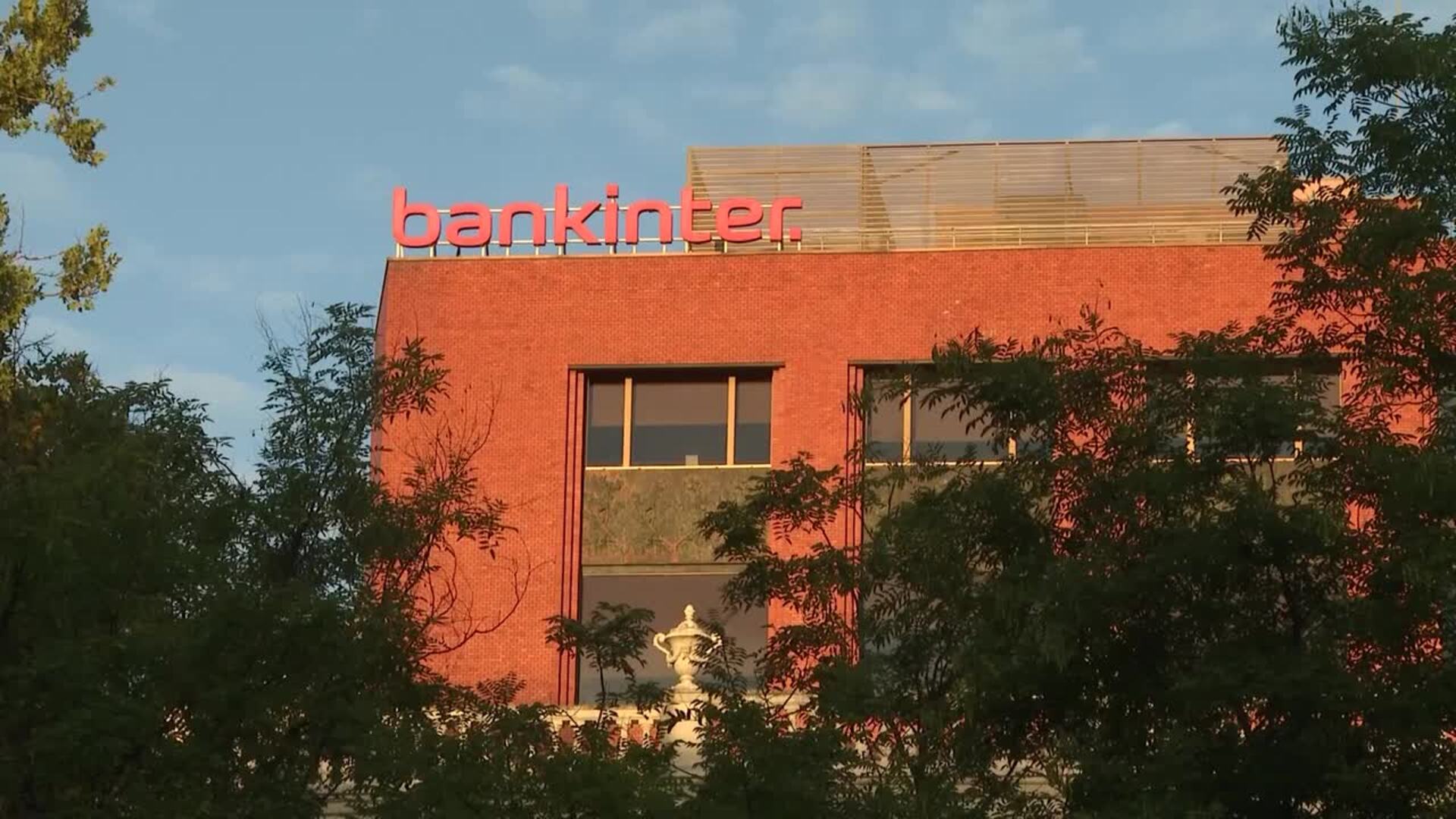 Bankinter gana un récord de 1.090 millones en 2025, un 14,4% más