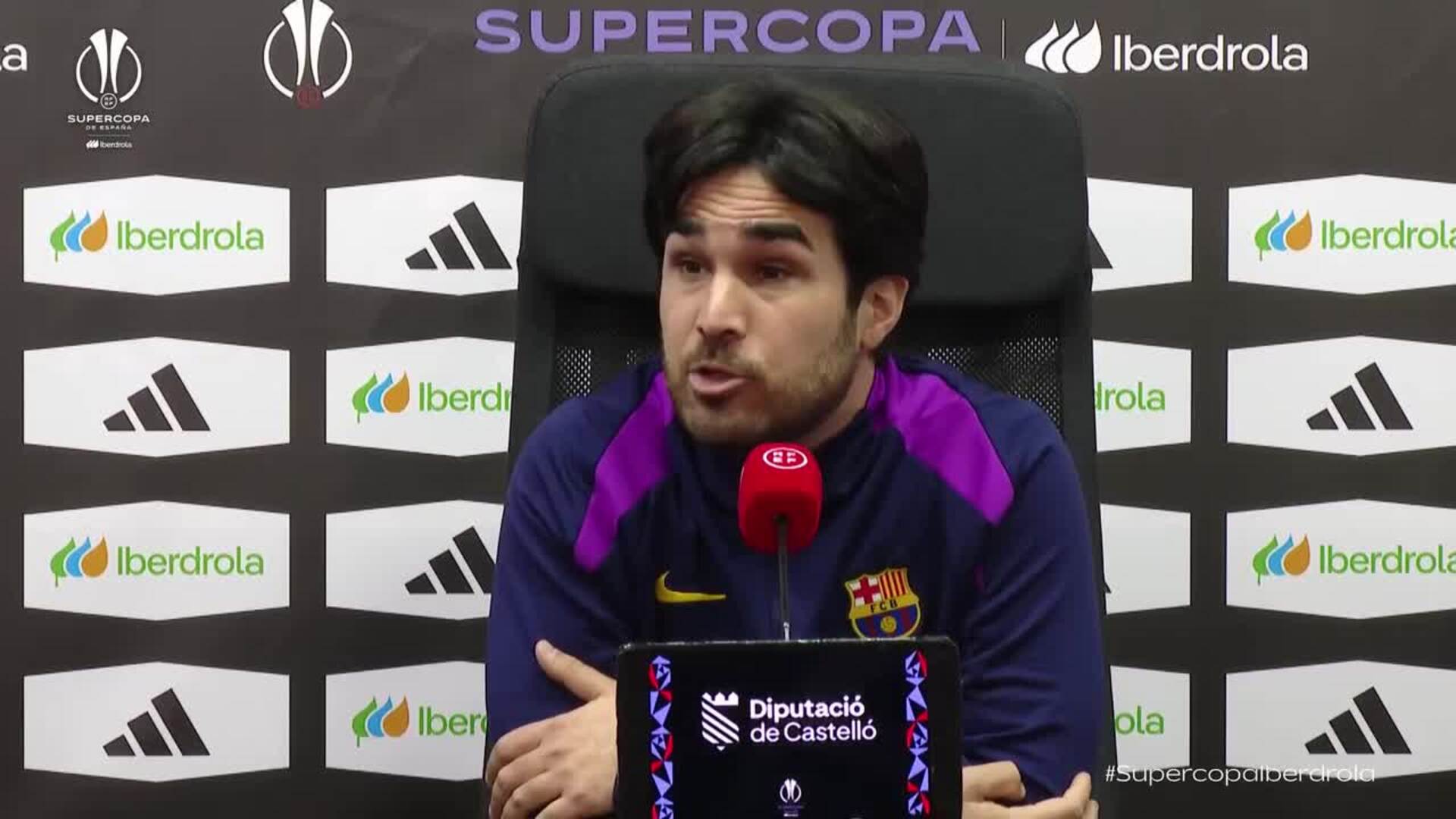 Pere Romeu: "Quiero acabar la final hablando de fútbol y de mis jugadoras"