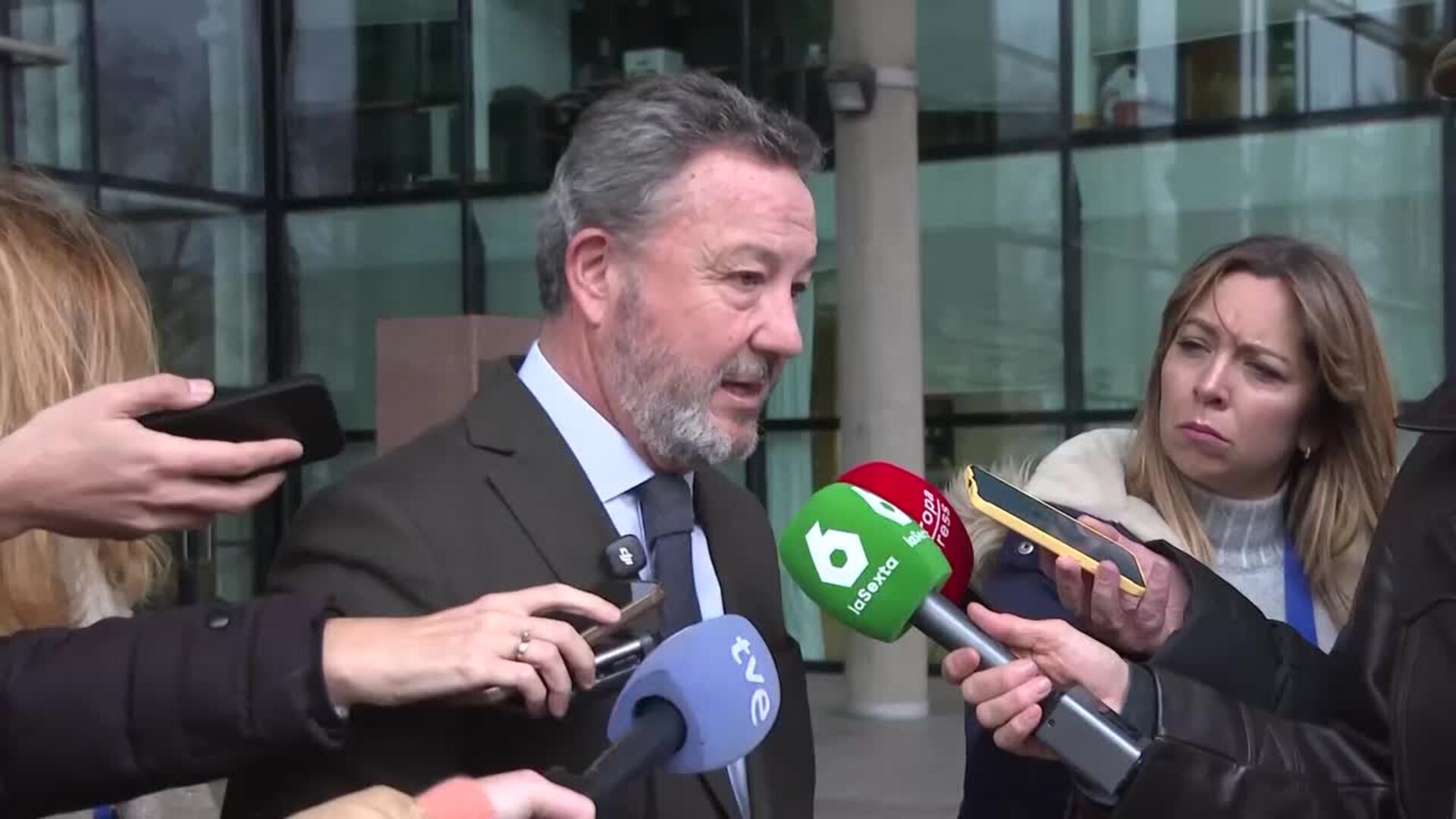 Vox considera que la comparecencia de Puente fue "digna de un psicópata"