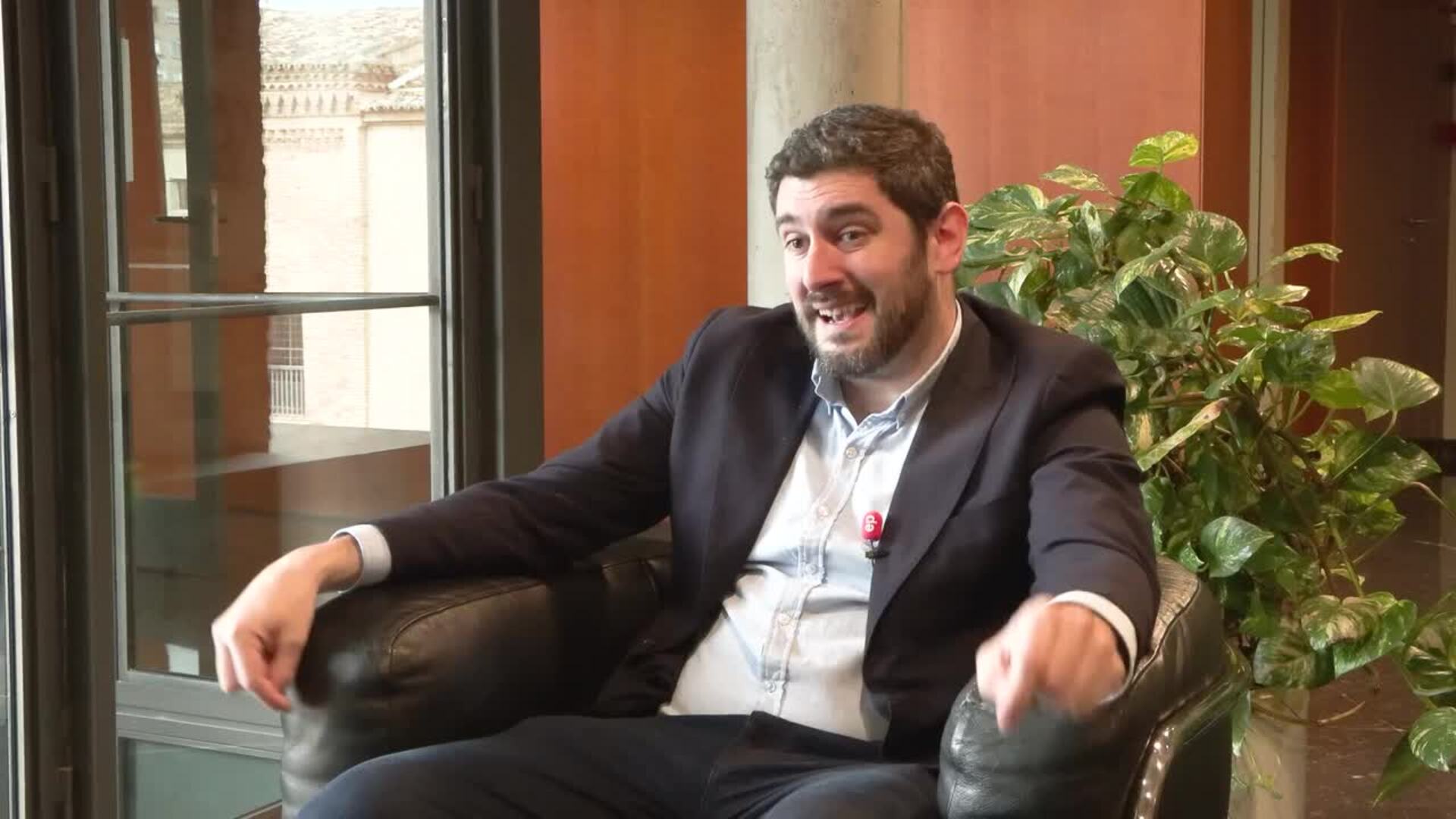 Nolasco (Vox) pide la devolución de los inmigrantes ilegales y "cerrar el grifo" a ONG