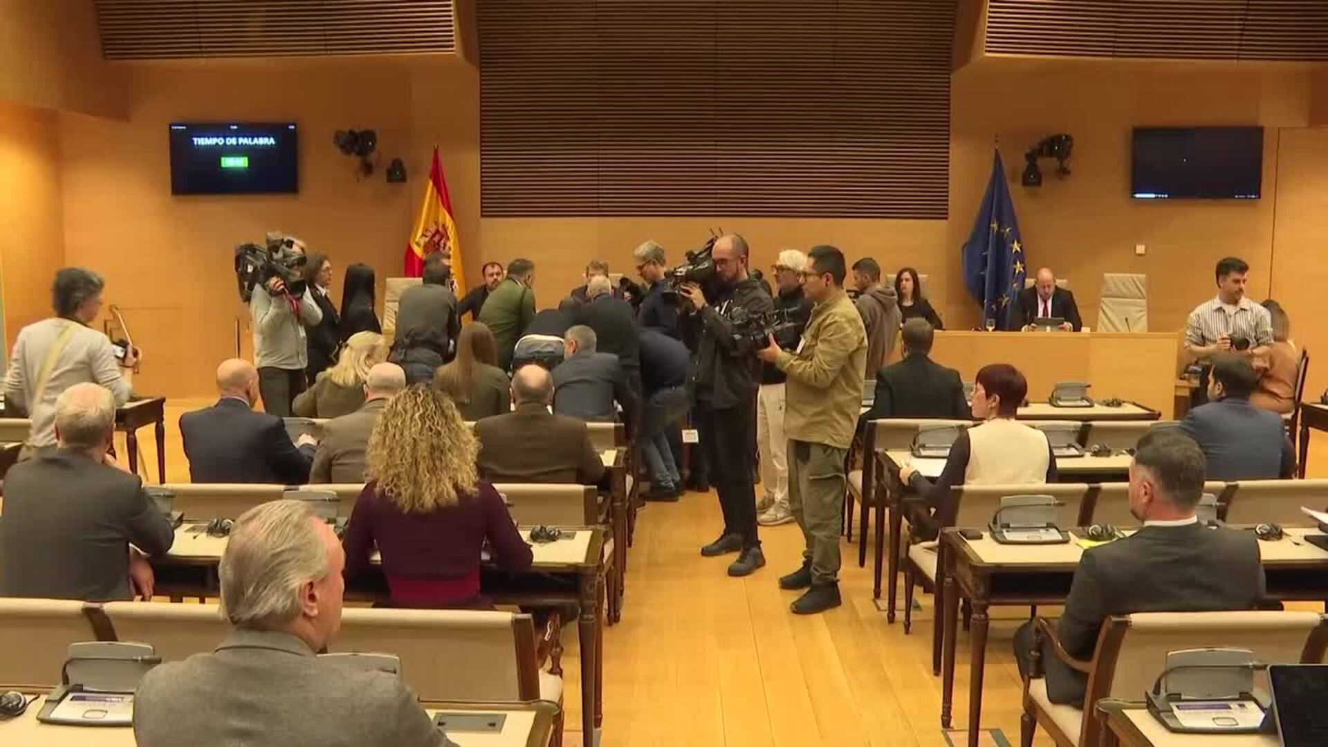 Feijóo admite que Mazón no estuvo a la altura en una comisión marcada por los reproches