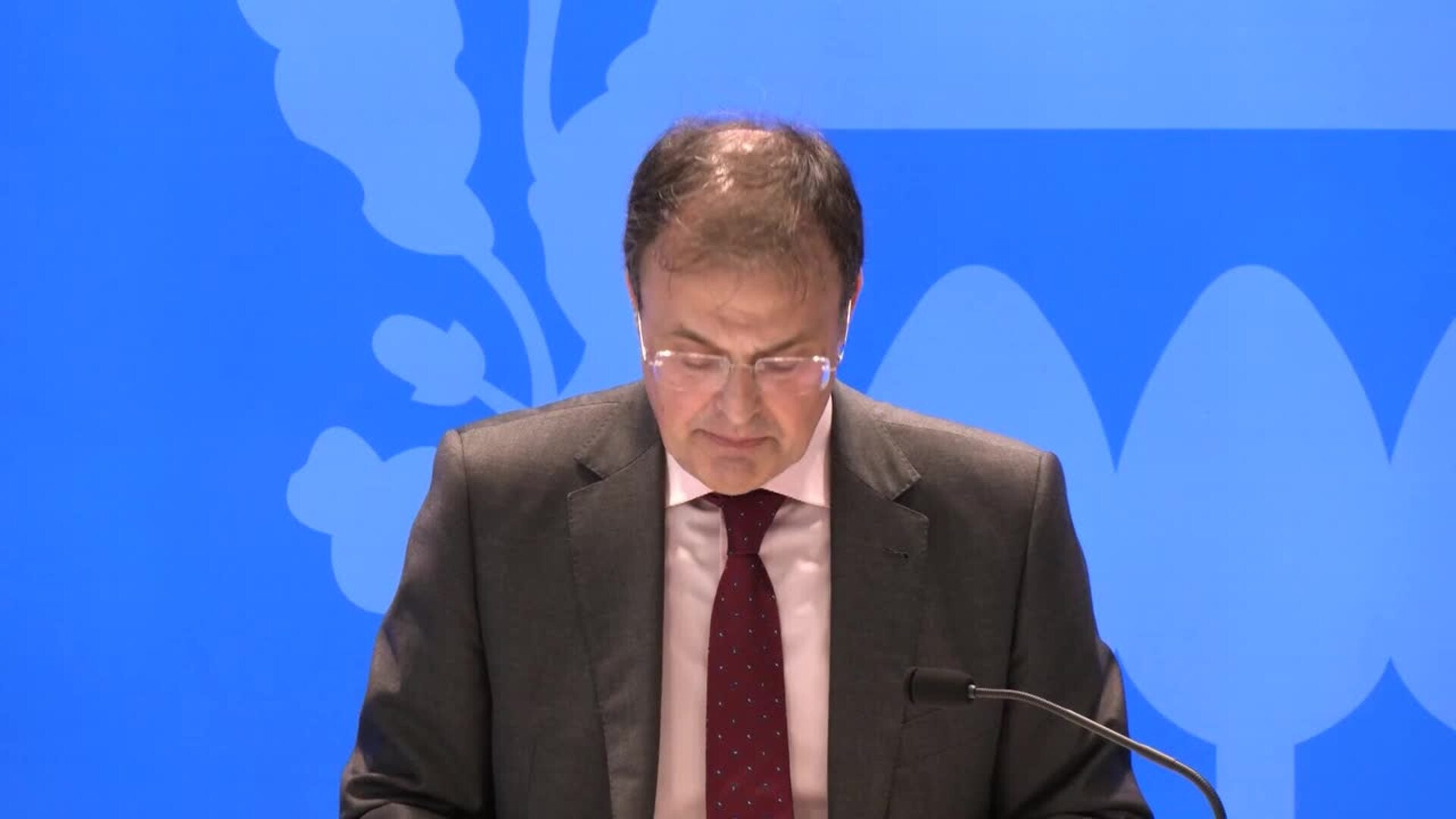 Martínez defiende su gestión "rigurosa" con las vacunas caducadas