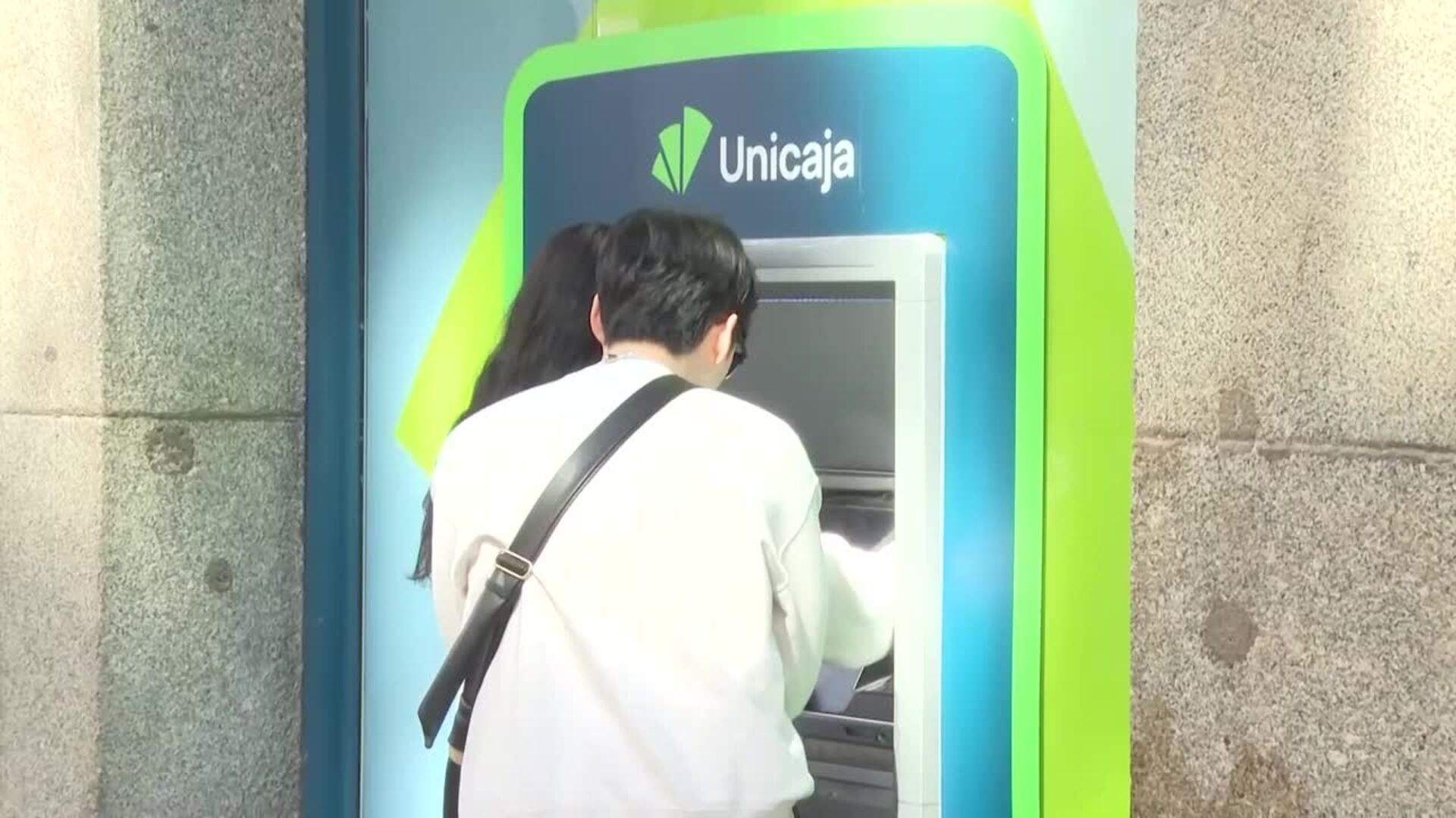 Unicaja gana 632 millones en 2025, un 10,3% más, y propone un 'pay out' del 70%