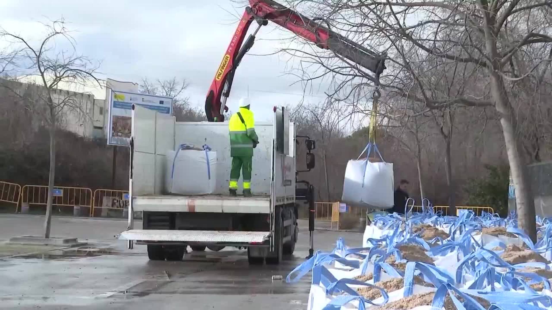 La crecida del río Jarama preocupa a los vecinos de San Fernando de Henares