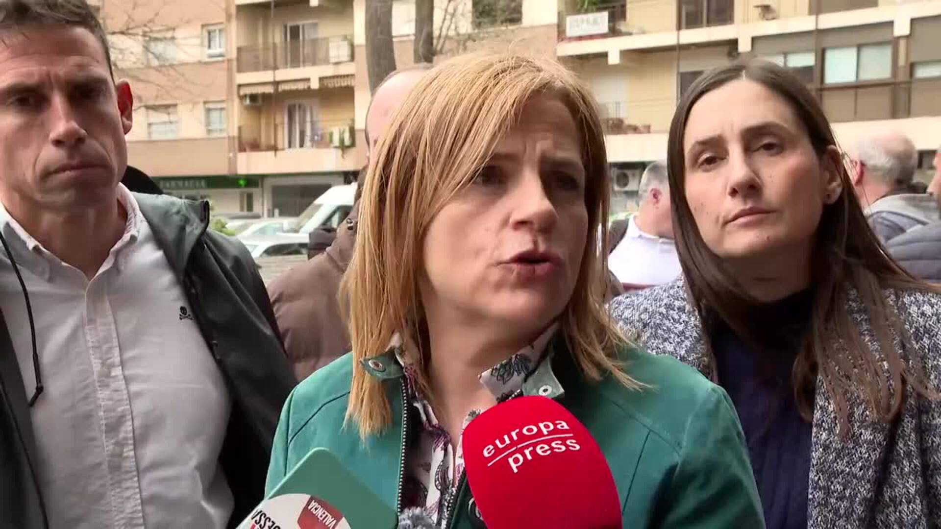 Bernabé afea a Feijóo por "seguir manteniendo a Mazón en su escaño"