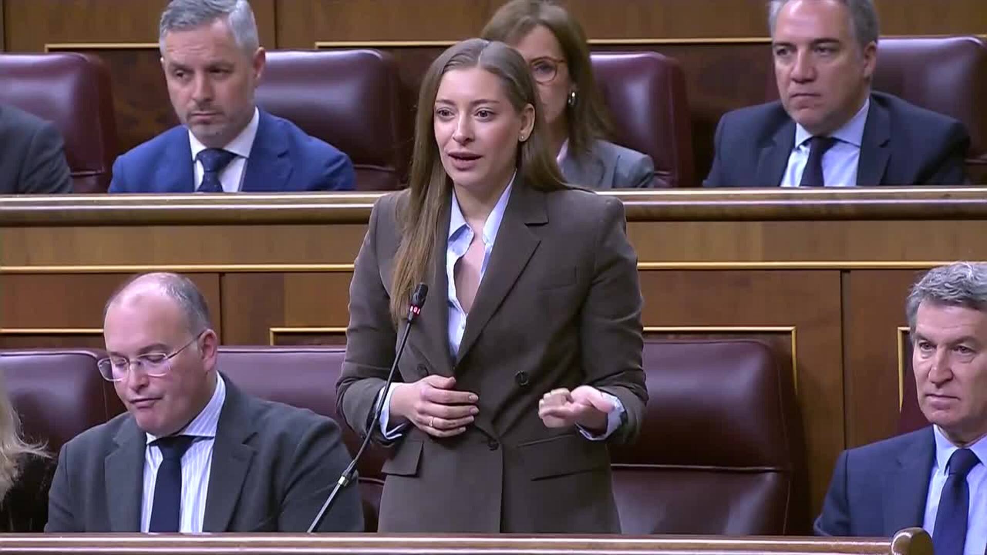 Ester Muñoz denuncia los "escándalos" de Sánchez: "Nos va a costar reparar el daño"