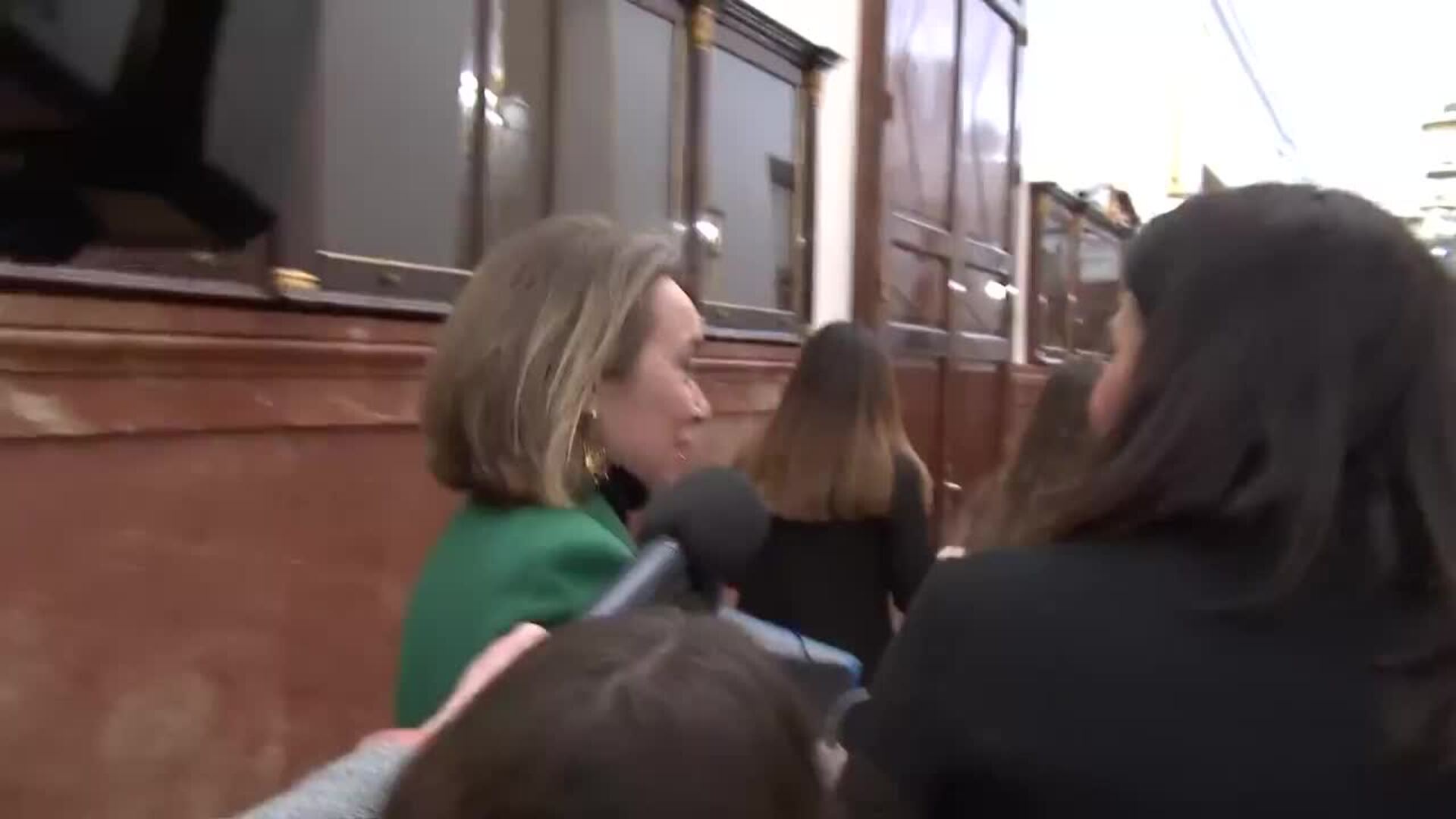 Gamarra califica de "insuficiente" la dimisión del número 2 de Policía