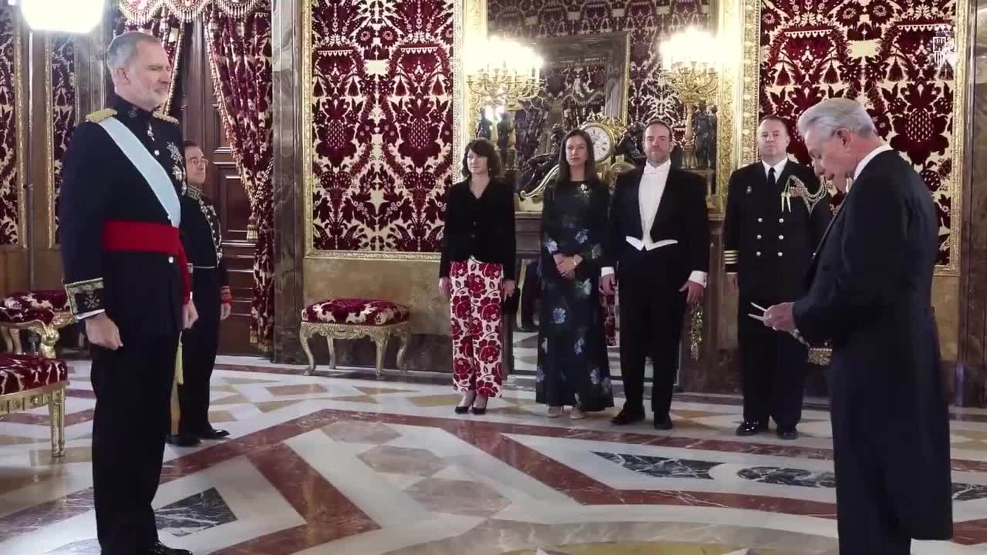 El Rey recibe las cartas credenciales del nuevo embajador de Trump