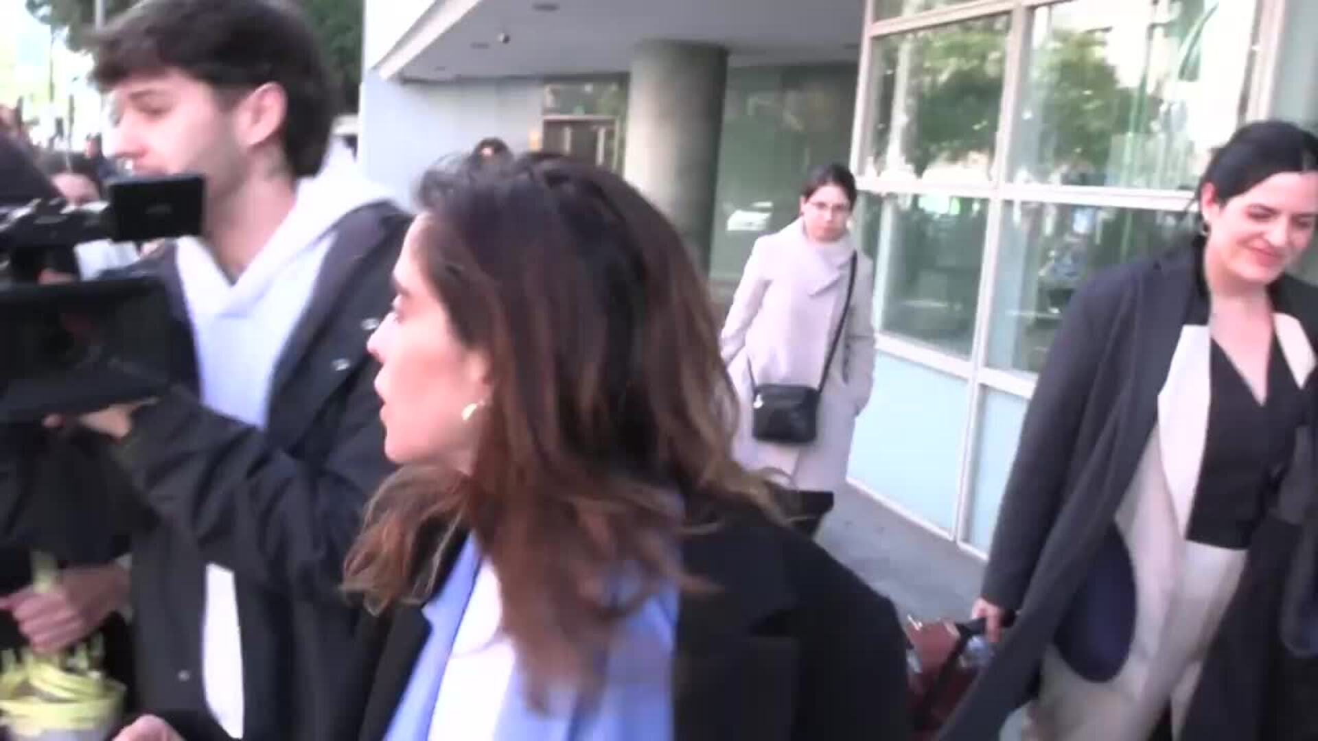 Confirmada la multa de 5.700 euros de María León por la "intolerable" agresión a los agentes