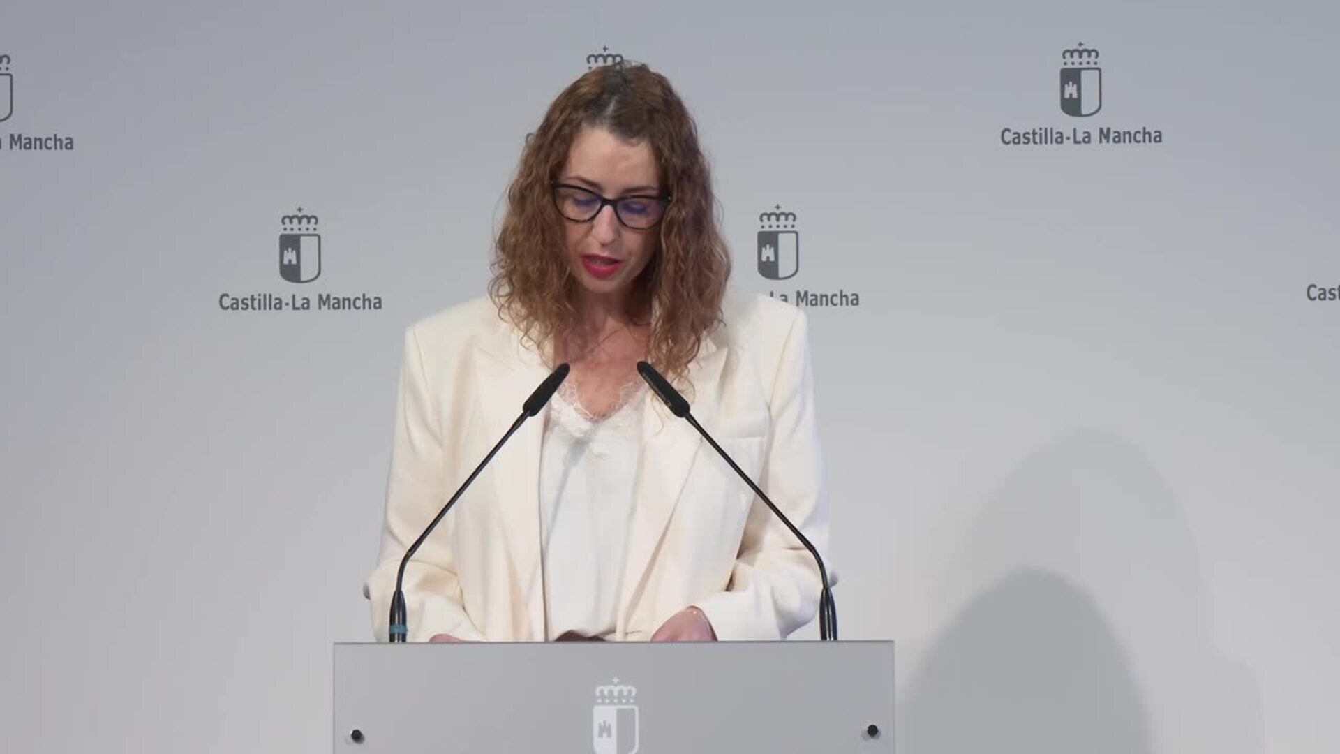 Manuela Carmena y Solidaridad Enfermera, entre los reconocimientos que C-LM entregará el 8M