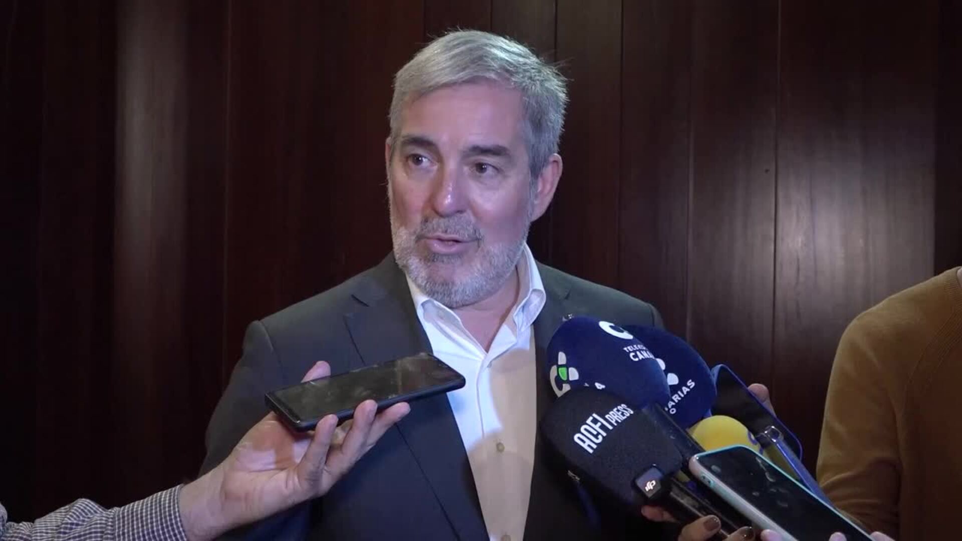 Clavijo cree que el posible frente de izquierdas debe hablar más de problemas de los ciudadanos