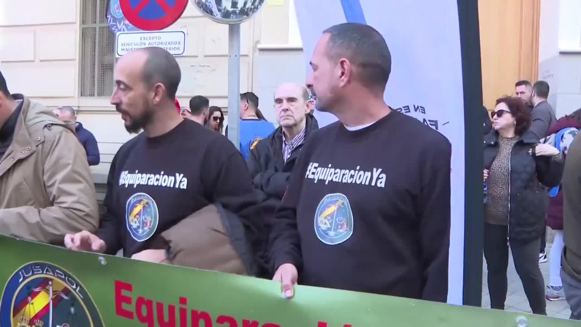 Jupol protesta frente a Interior para pedir la dimisión de Marlaska y el director de Policía