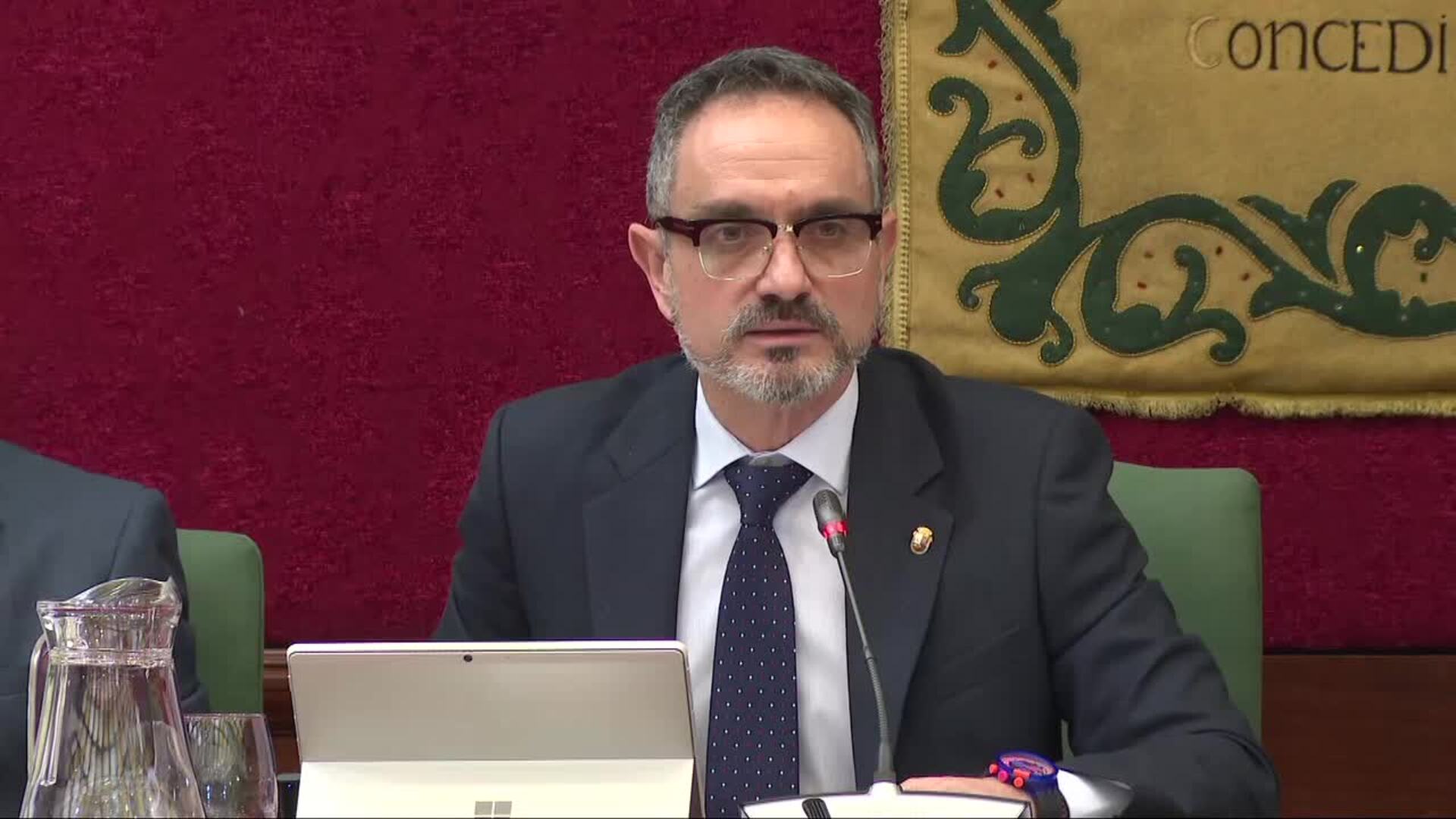 El alcalde de Móstoles niega las acusaciones de acoso y anuncia acciones legales