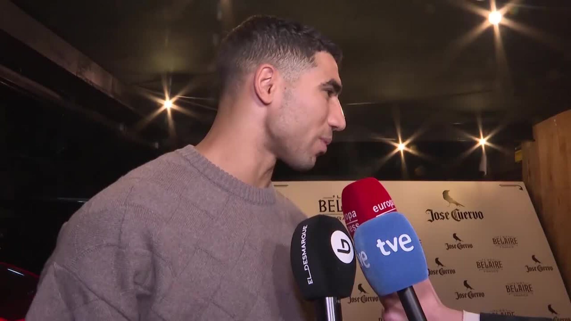 El futbolista del PSG Achraf Hakimi será juzgado por presunta violación en Francia