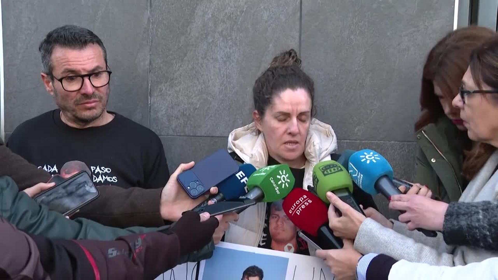 Protesta ante el juicio por el apuñalamiento mortal a un menor en Isla Mayor (Sevilla)