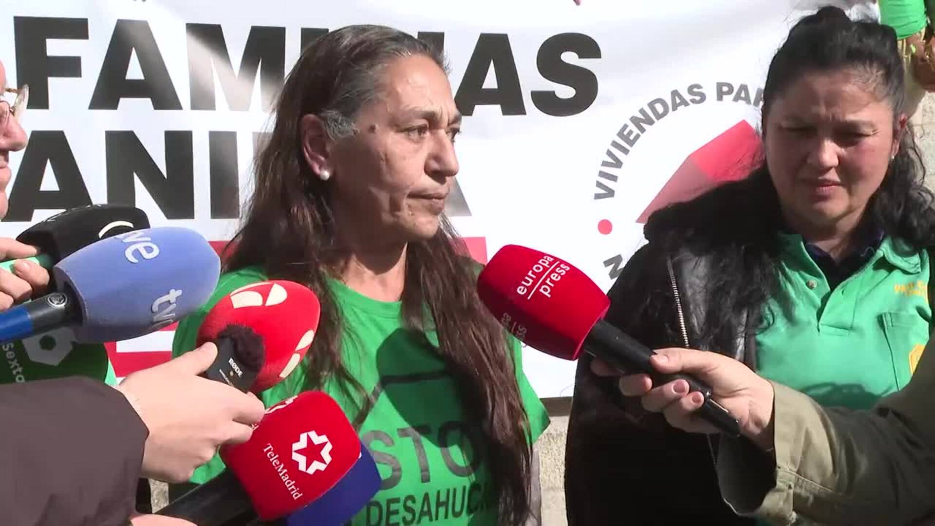 Afectados por posible desahucio en Manilva denuncian venta de viviendas a "empresa buitre"