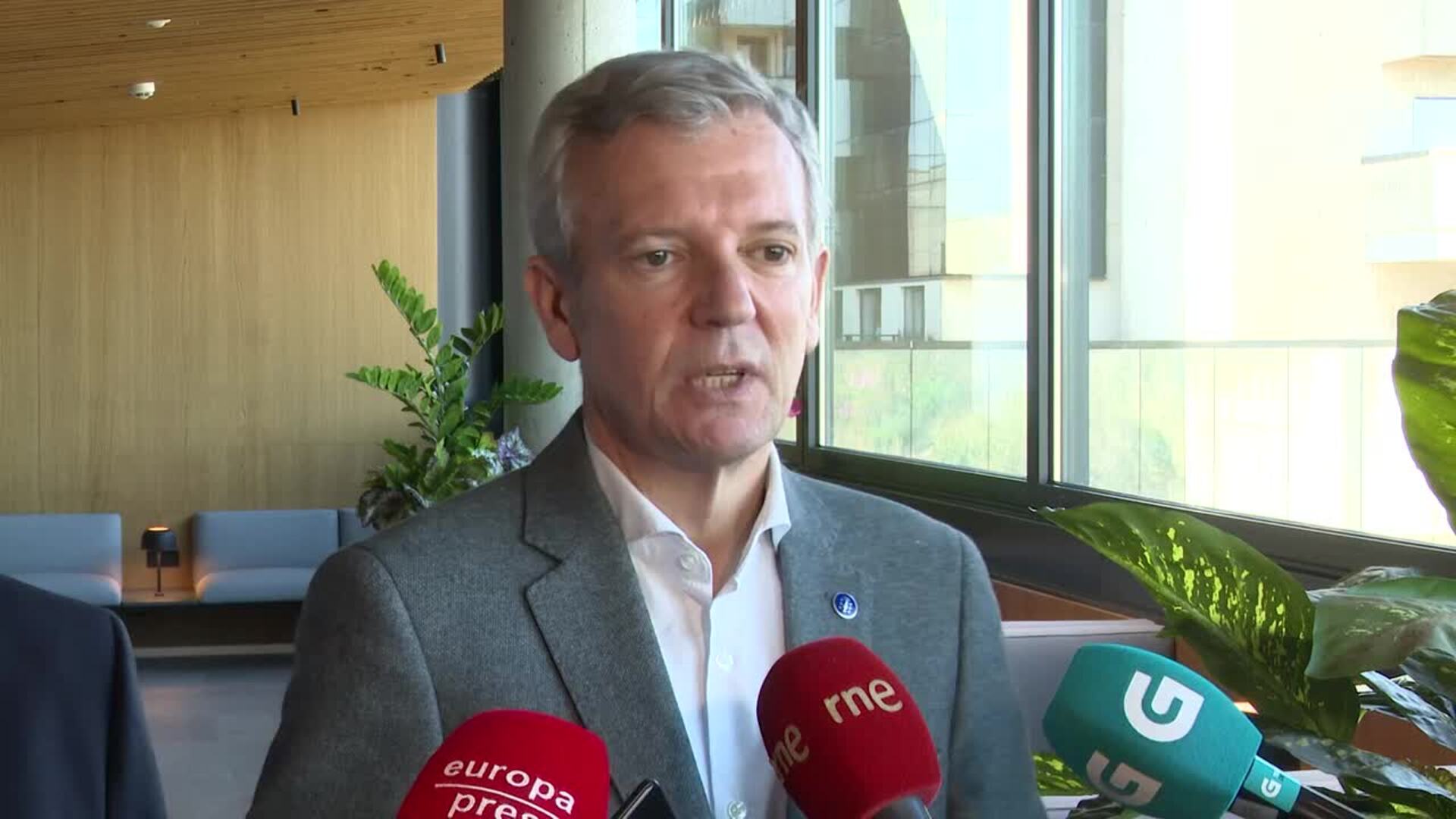 Rueda apoya el regreso del emérito si generaba dudas su papel en el 23F