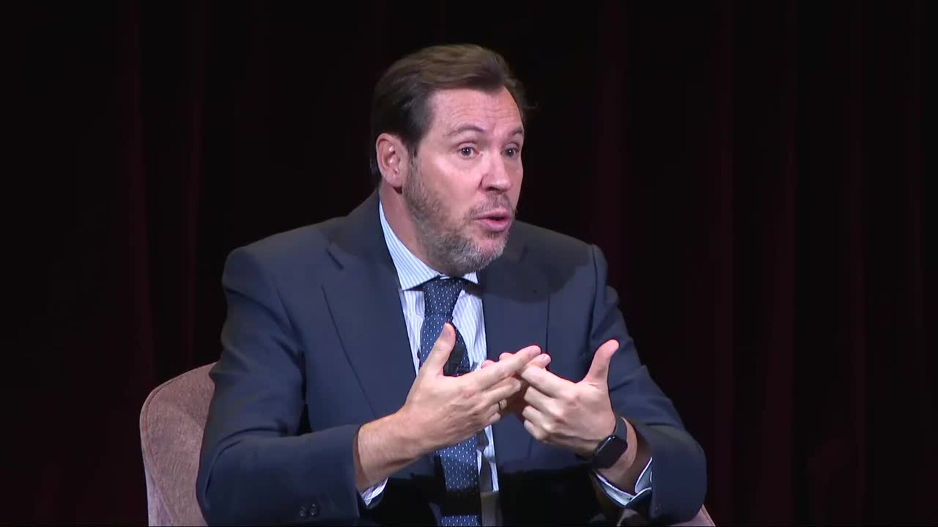 Puente tilda la respuesta de la UE con Irán de "tibia" y de "sumisión a Trump"