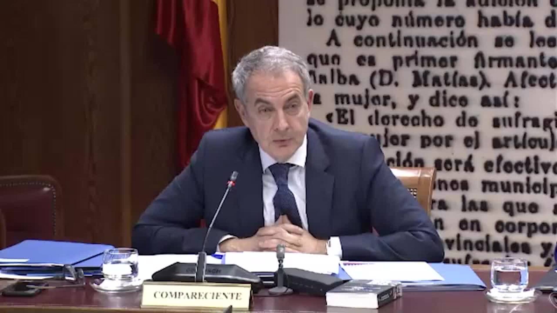 Zapatero se desvincula de la supuesta financiación ilegal del PSOE: "Una patraña absoluta"