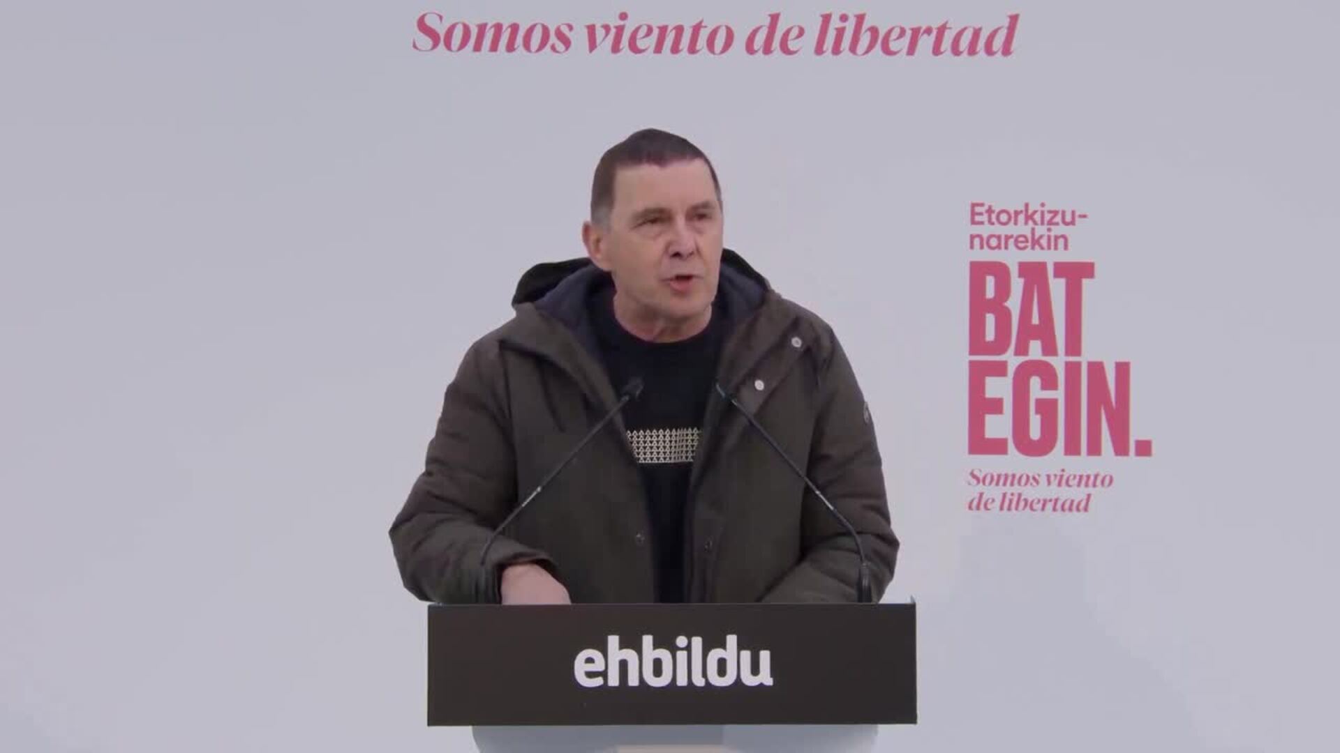 Otegi denuncia que los crímenes del 3 de marzo fueron "una operación del Estado"