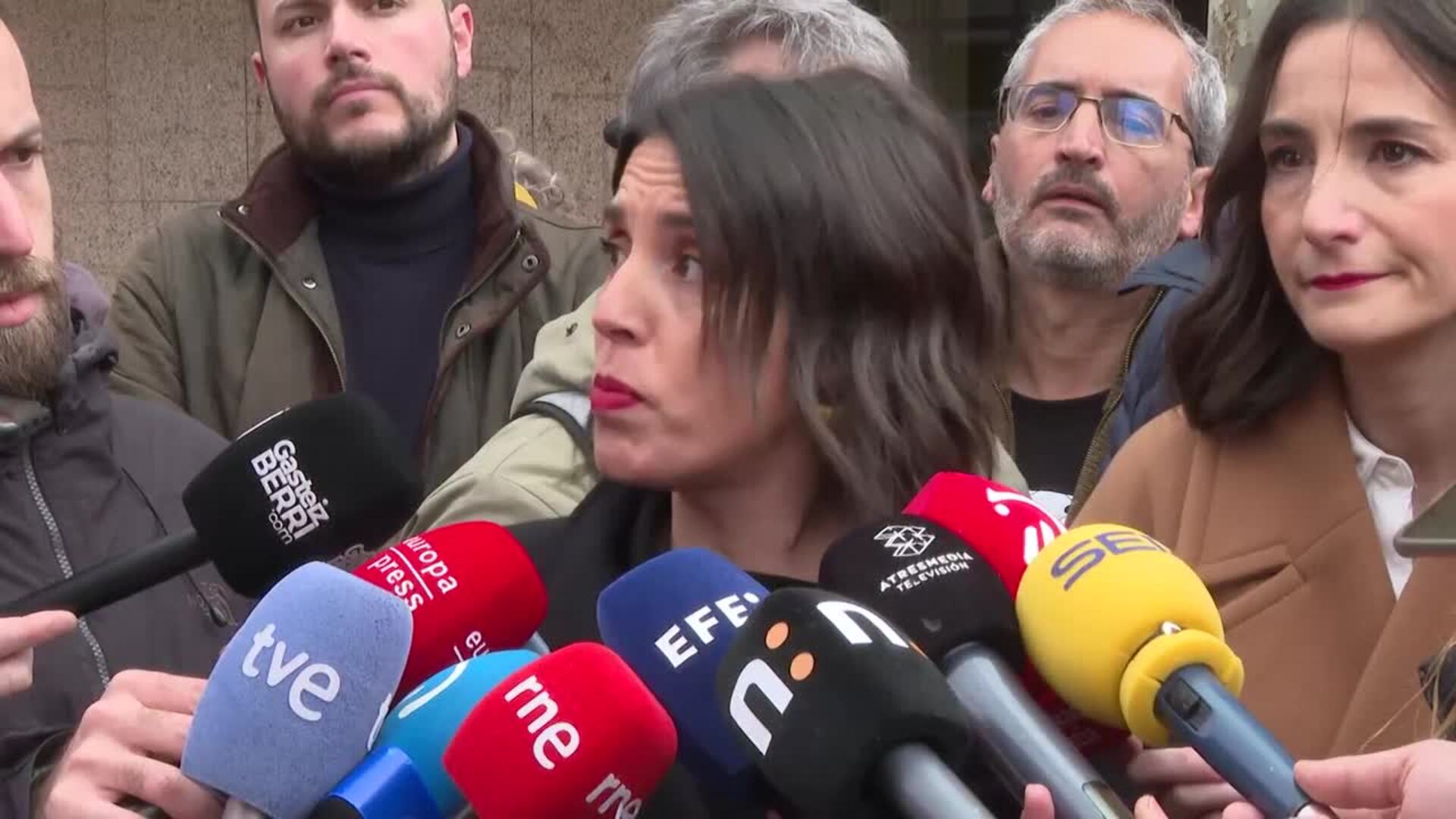Podemos reclama al Gobierno que "reconozca la responsabilidad del Estado" en la matanza del 3M