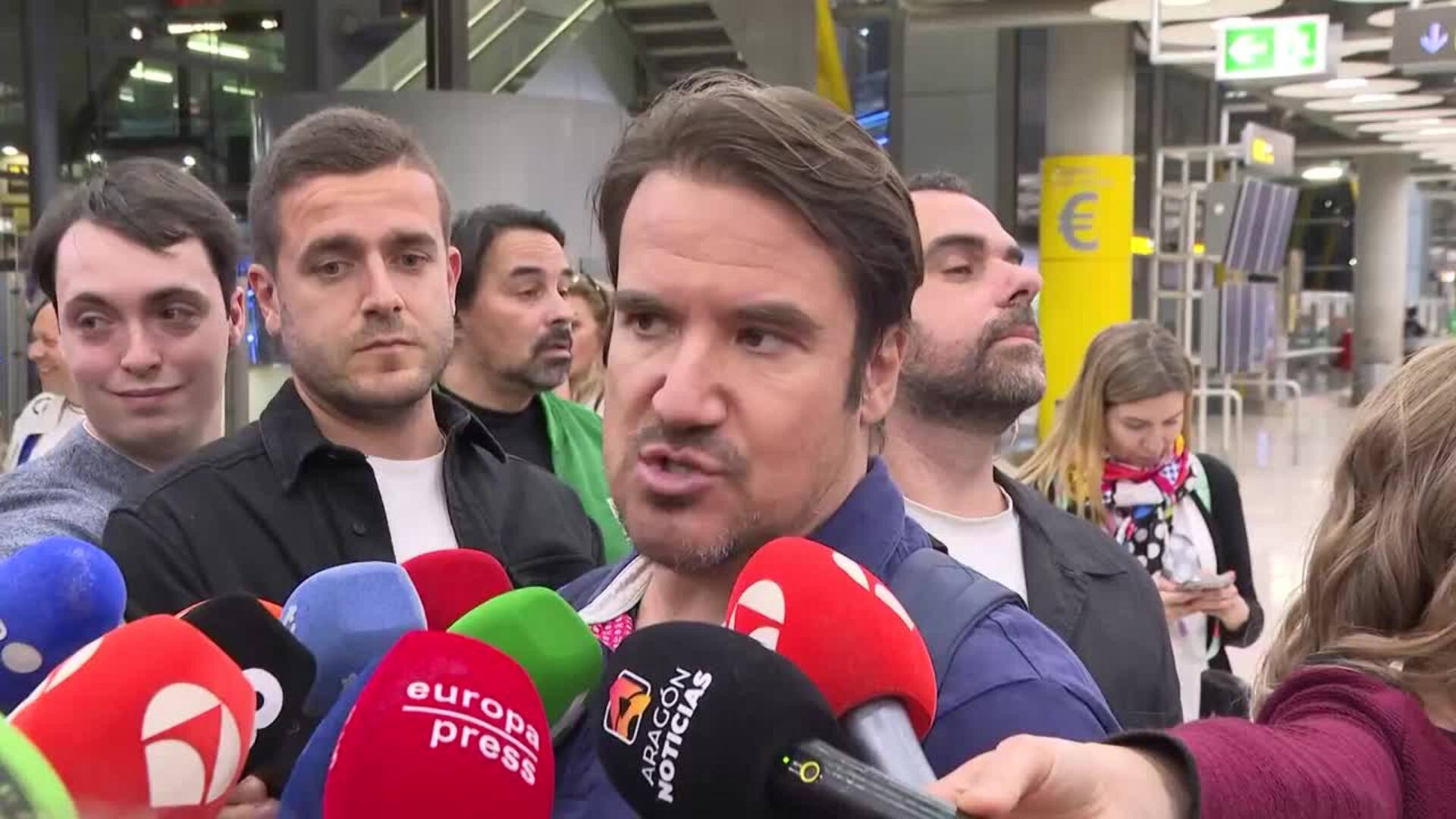 Los primeros españoles evacuados por la guerra en Irán llegan a Madrid: "Se oían las bombas"
