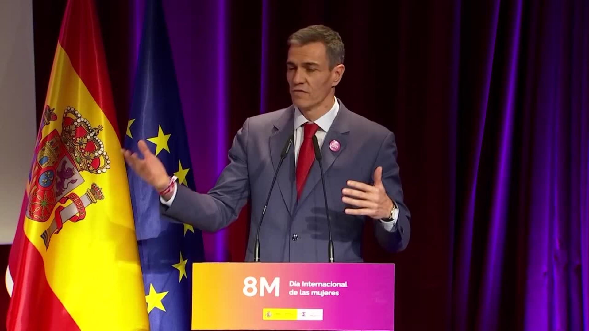 Sánchez: "Los derechos de las mujeres nunca deben ser coartados para lanzar guerras"