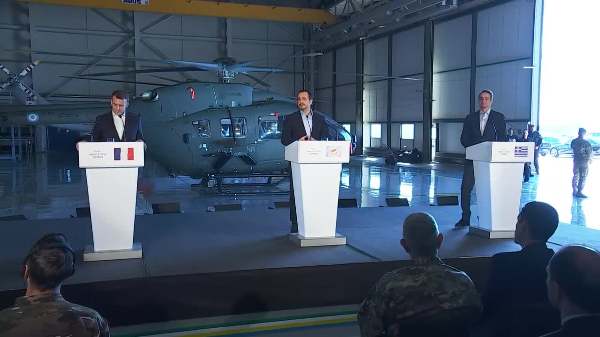 Macron anuncia una misión defensiva en el estrecho de Ormuz y respalda la defensa de Chipre