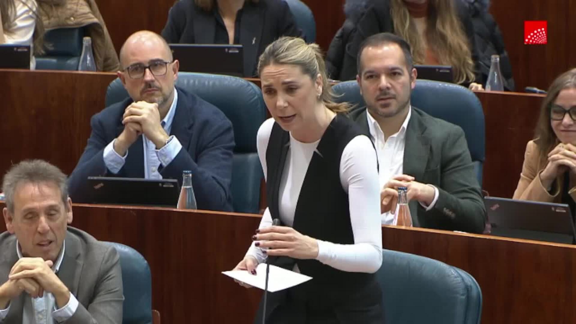 Ayuso defiende su viaje a EEUU para atraer negocios e izquierda le acusa de ser "ridícula"