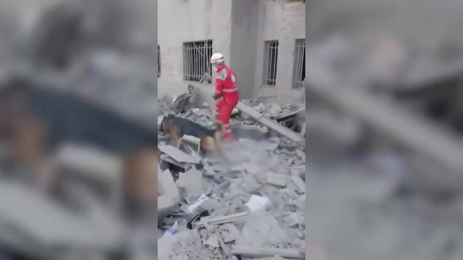 Jamenei promete "vengar la sangre de los mártires" y aplaude a las FFAA