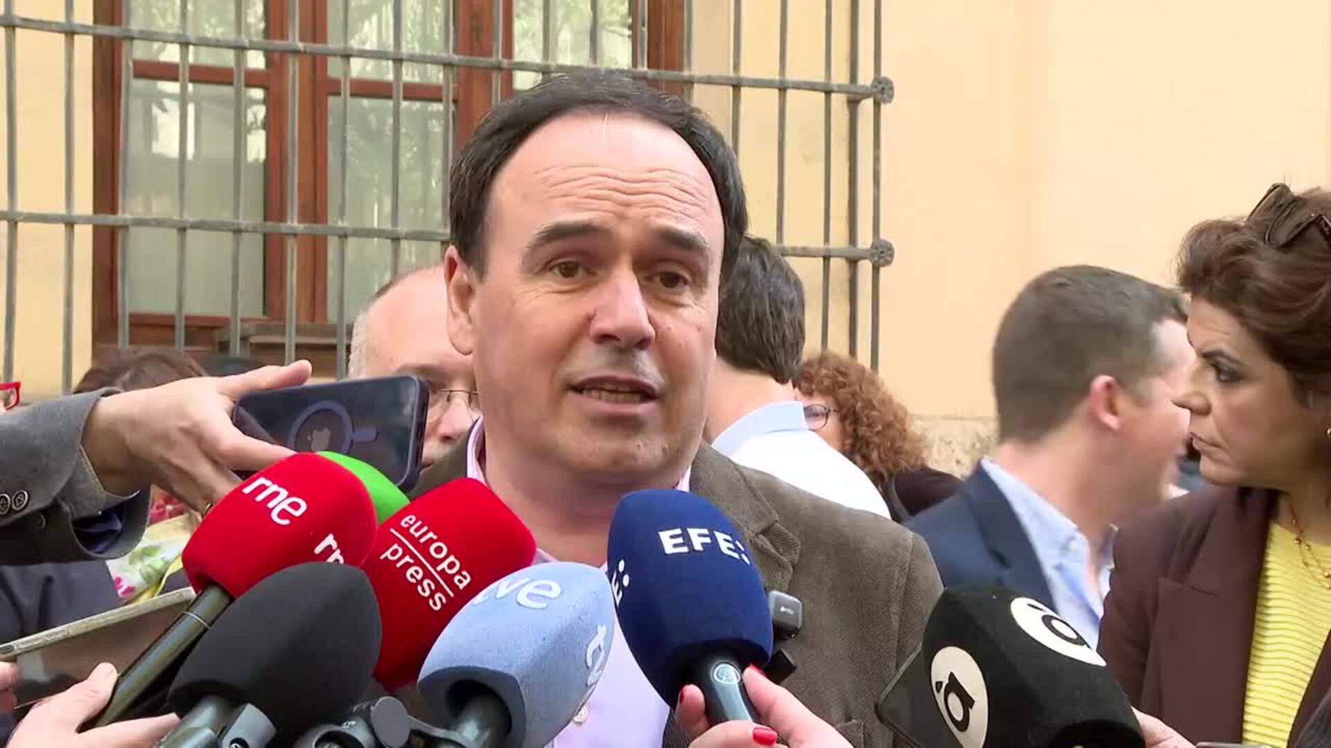 Llorca, a Puente: “Es rápido para insultar pero lento para adoptar soluciones"