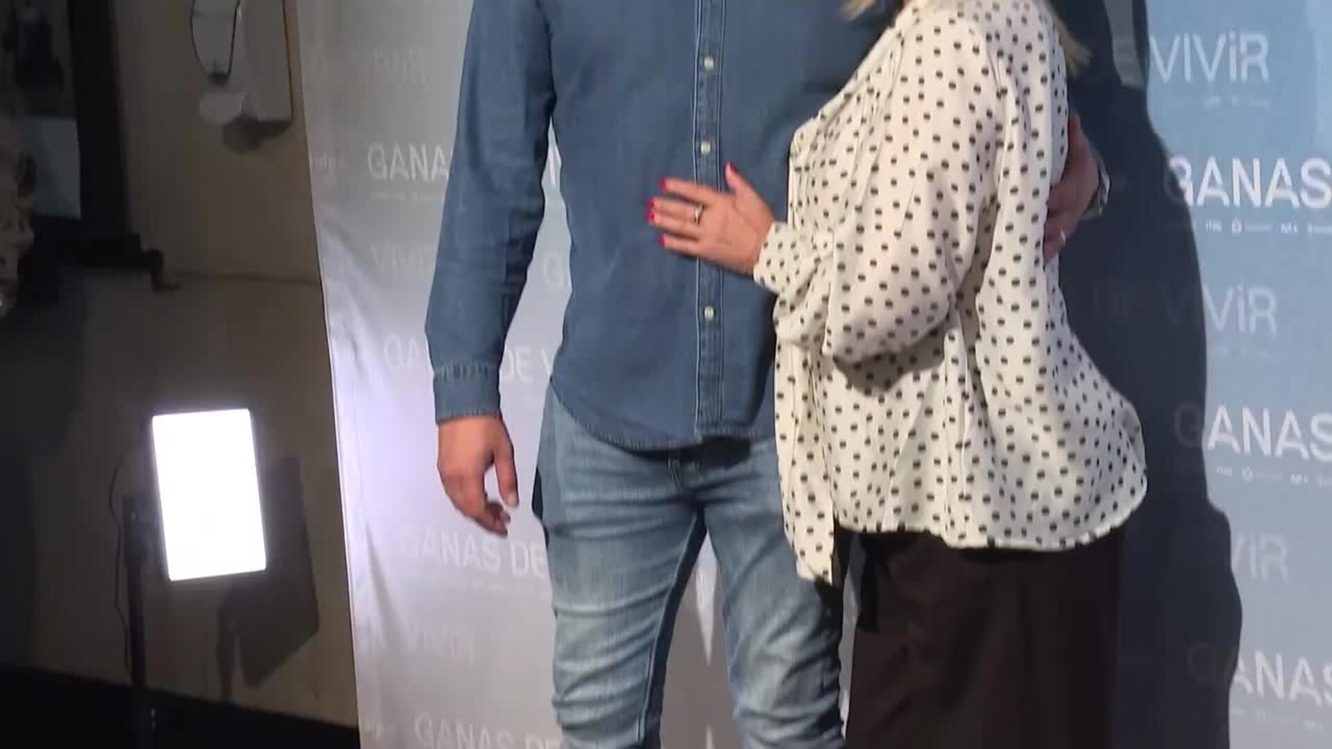 Belén Esteban y Miguel Marcos derrochan pasión por primera vez en un photocall