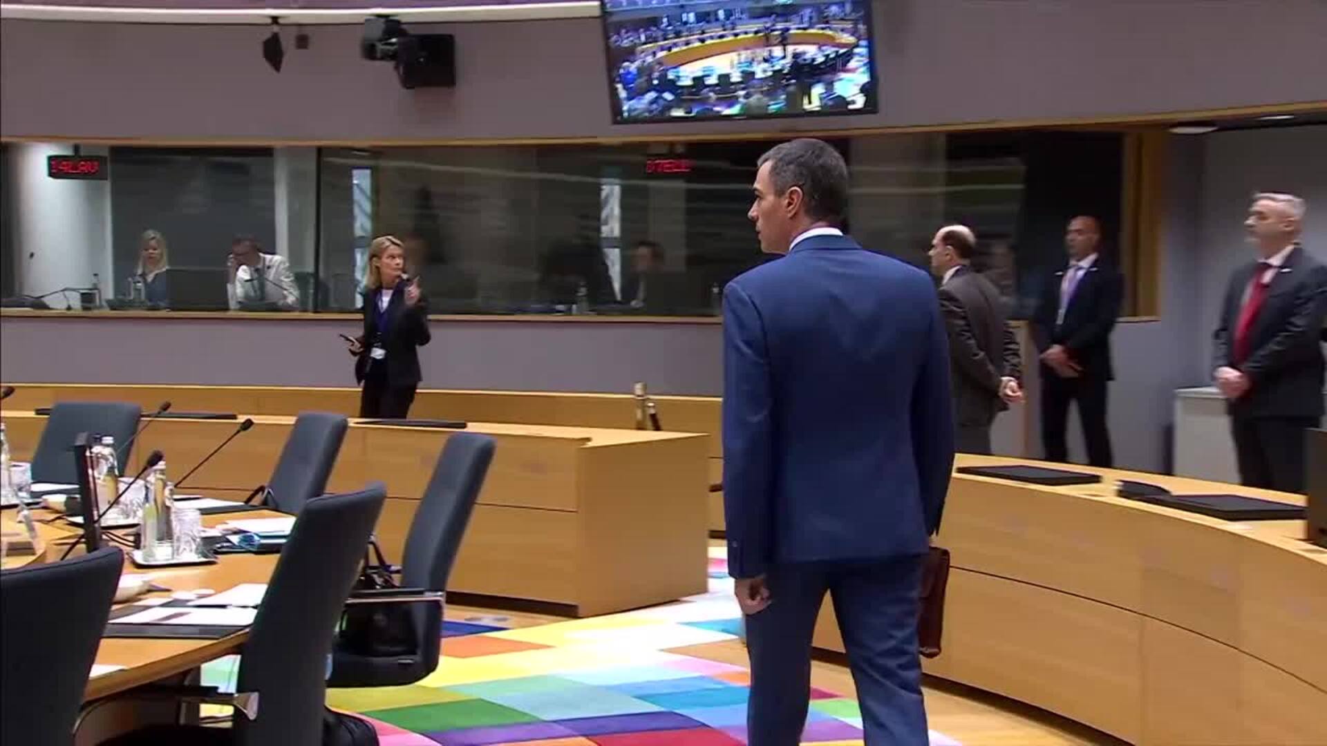 Líderes de UE buscan contener precios tras la guerra en Irán