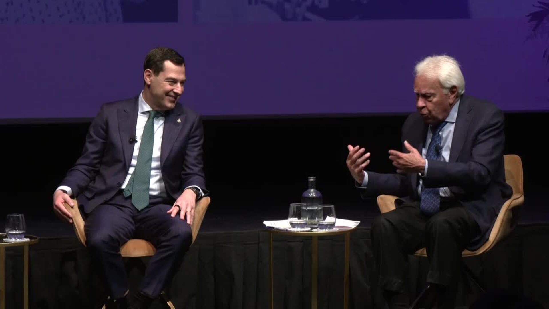 Moreno agradece a González que el primer AVE fuera a Sevilla como "política de Estado"