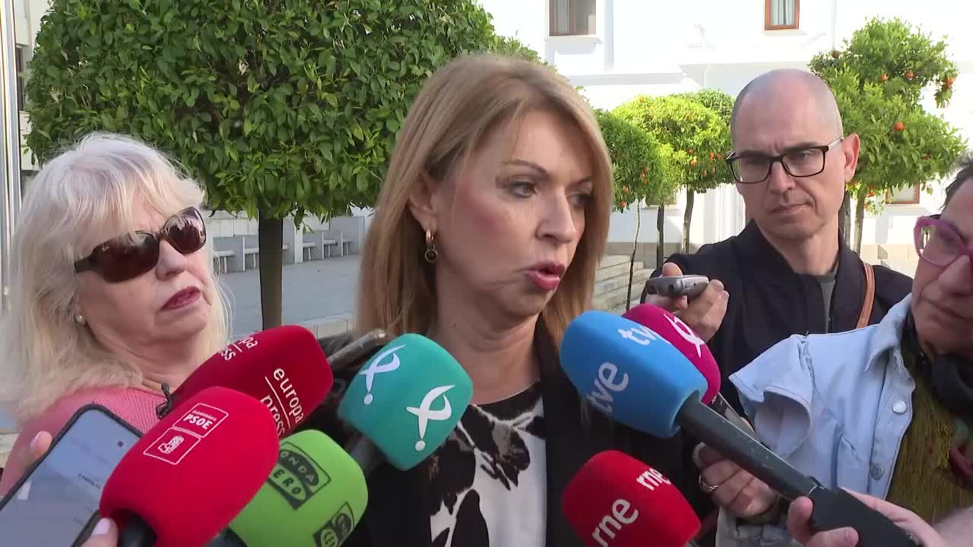 PSOE critica el "paripé" de PP y Vox ante un acuerdo que cree cerrado por "miedo" a las urnas
