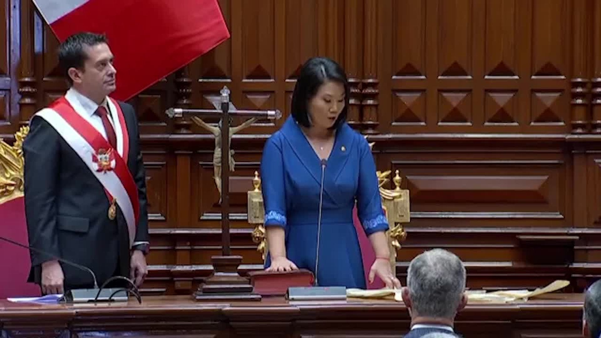 Keiko Fujimori jura el cargo como nueva presidenta de Perú