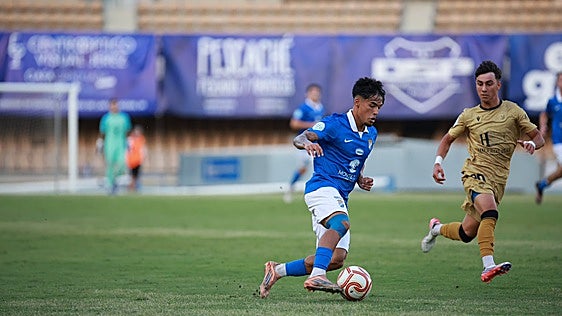 El Badajoz se agarra a Sergio Tienza