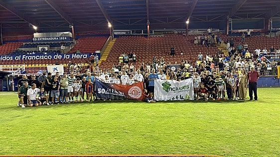 Includes Almendralejo celebra sus 50 años