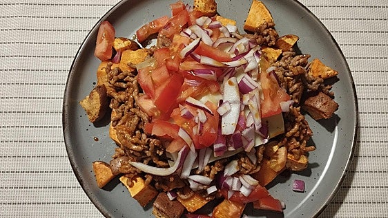 Bol de boniato y ternera especiada: receta saludable y fácil