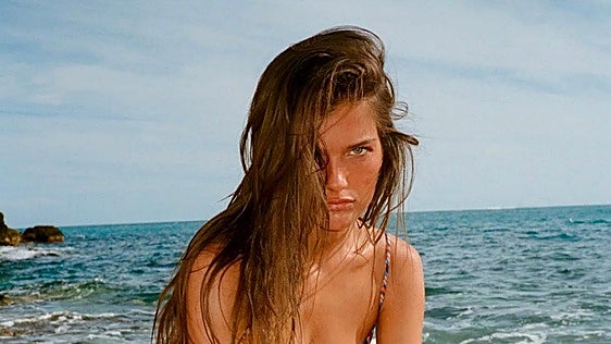 Ya en terceras rebajas: los cinco bikinis y bañadores de Zara que más favorecen y prometen ser tendencia este verano